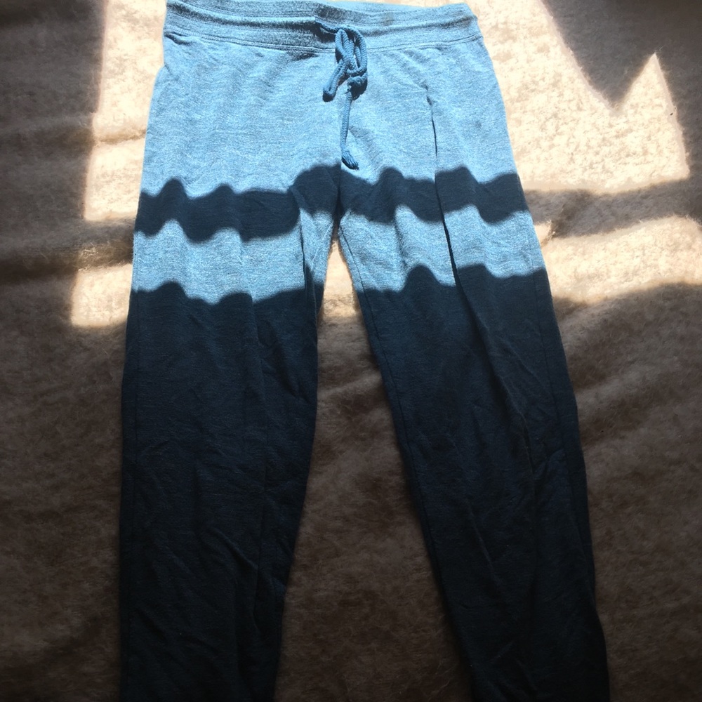 Lightweight joggers
